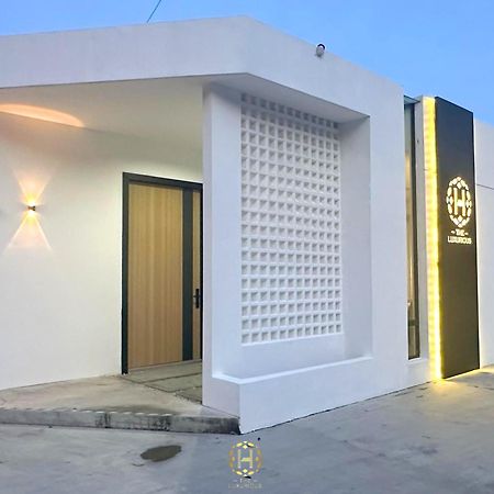 Villa The Luxurious 27, Johor Bahru Esterno foto
