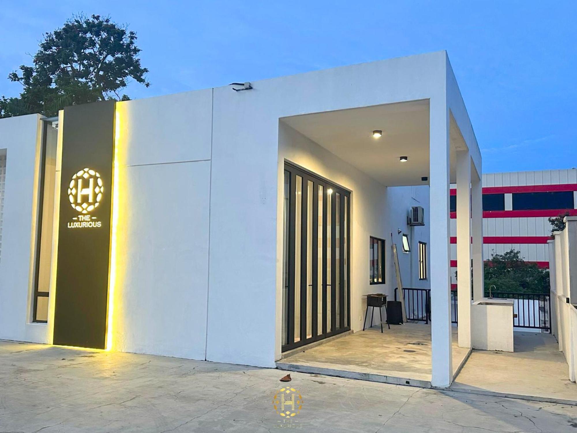 Villa The Luxurious 27, Johor Bahru Esterno foto